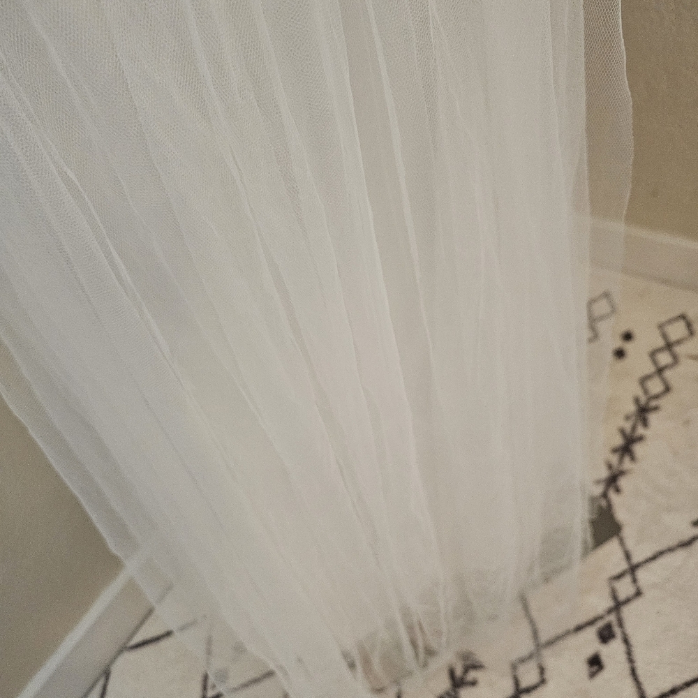 Strapless Sweetheart White Tulle Maxi Dress - Picture 5 of 16
